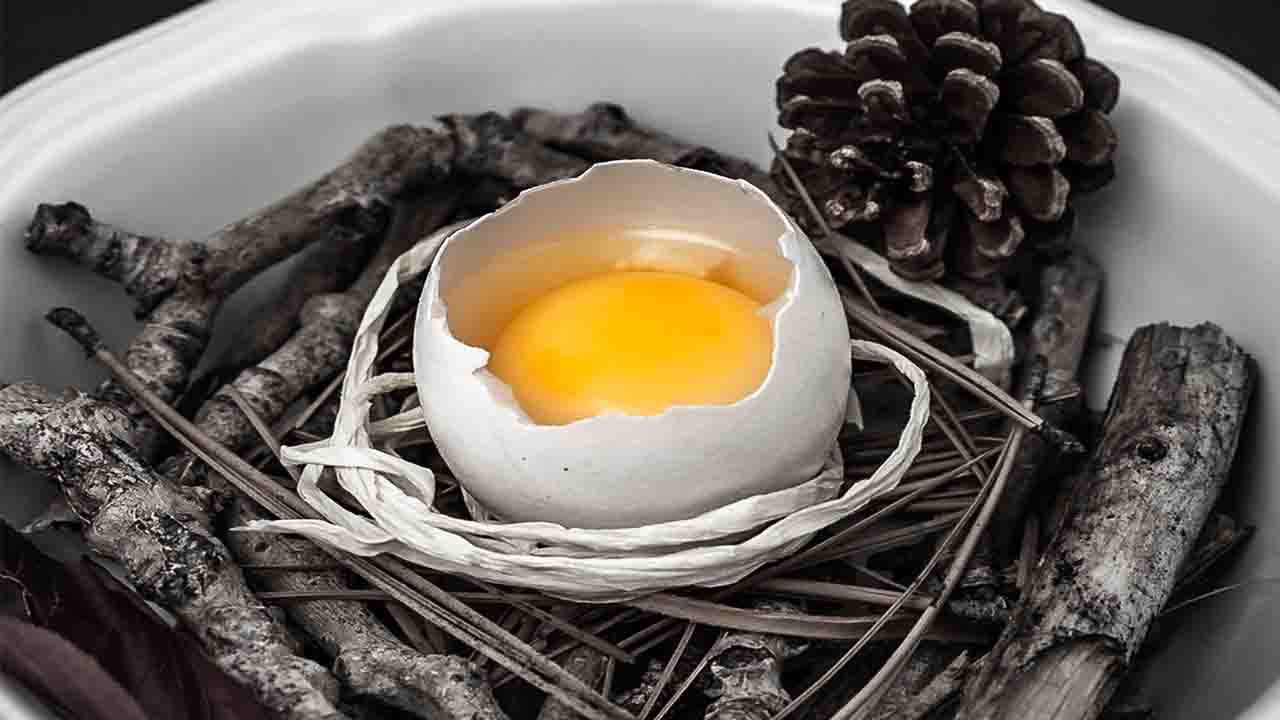 Egg Cleansing and Interpretation - A Guide to Spiritual Cleansing and Symbolism 2025 Spiritual egg cleansing and egg reading