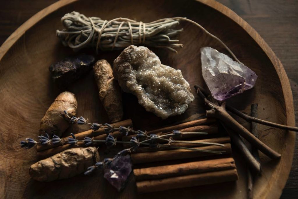 Easy lost love spells that work to attract and return ex 2 How to put roots on someone to make them love you