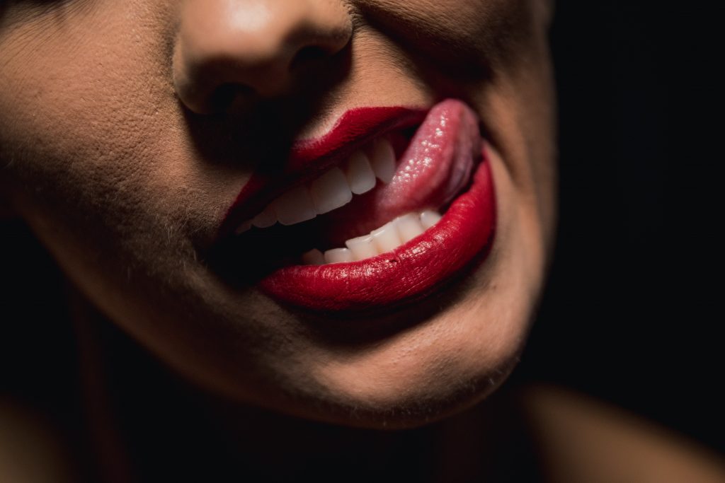 Lust spell create sexual attraction and strong bond
