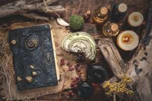 Beginner's Guide to Candle Magic: Spells, Rituals